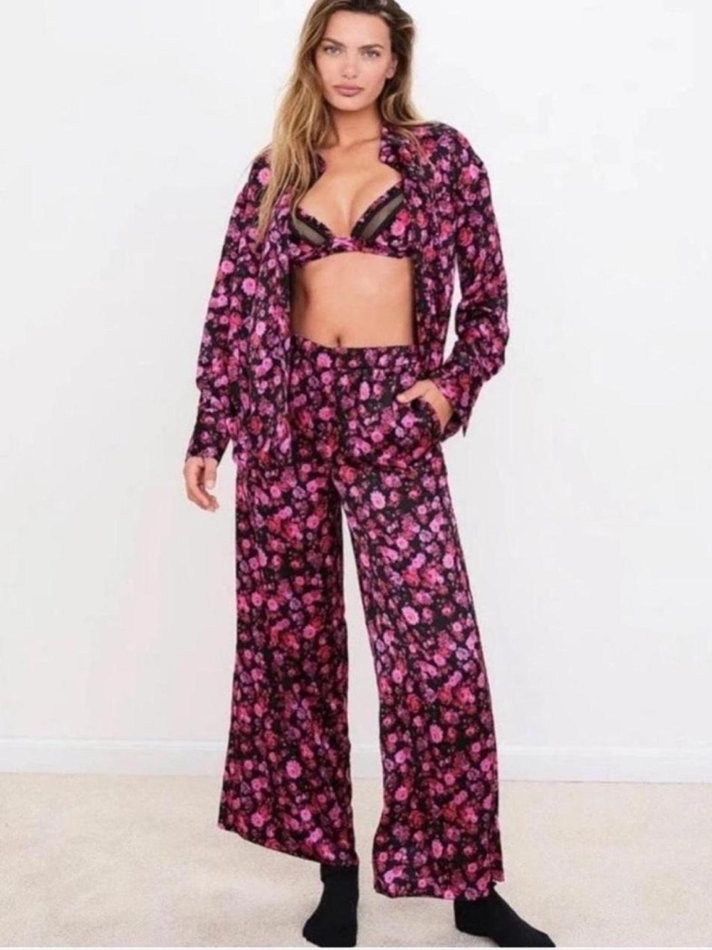 For Love & Lemons Lola Black & Pink Floral Satin Wide Leg Pajama
Pants XL